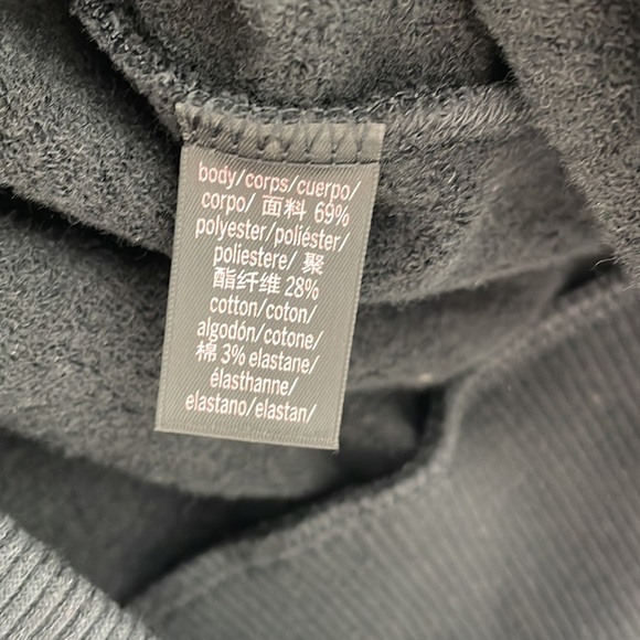 Victoria Secret”LOVE” Sweater❤️ - Picture 4 of 6